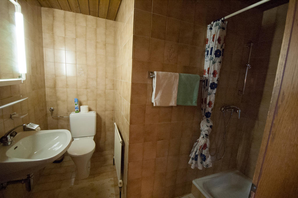 Haus Panorama Apartment Lermoos Ruang foto