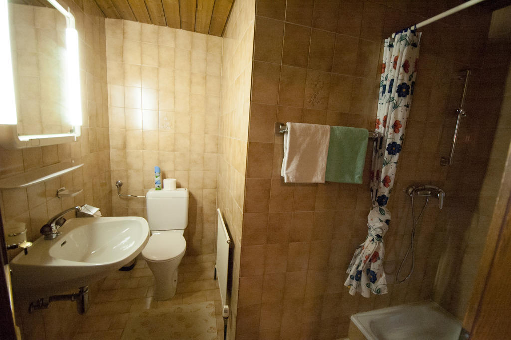 Haus Panorama Apartment Lermoos Ruang foto
