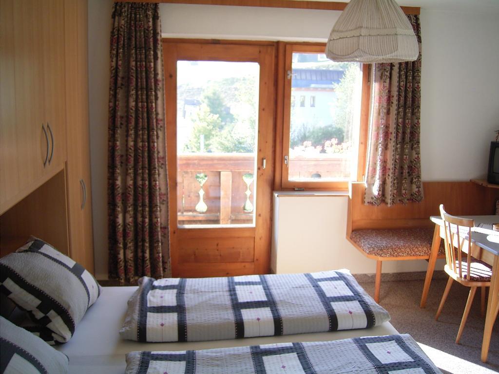Haus Panorama Apartment Lermoos Bagian luar foto