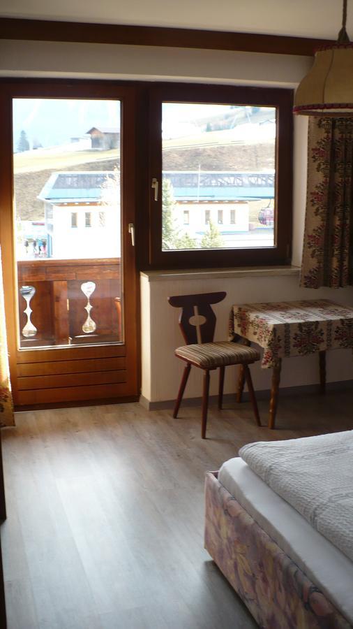Haus Panorama Apartment Lermoos Bagian luar foto